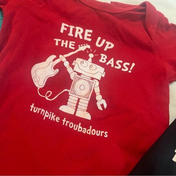 Lot of boys various brands of one-piece shirts and shorts size 12 months - Picture 3 of 11